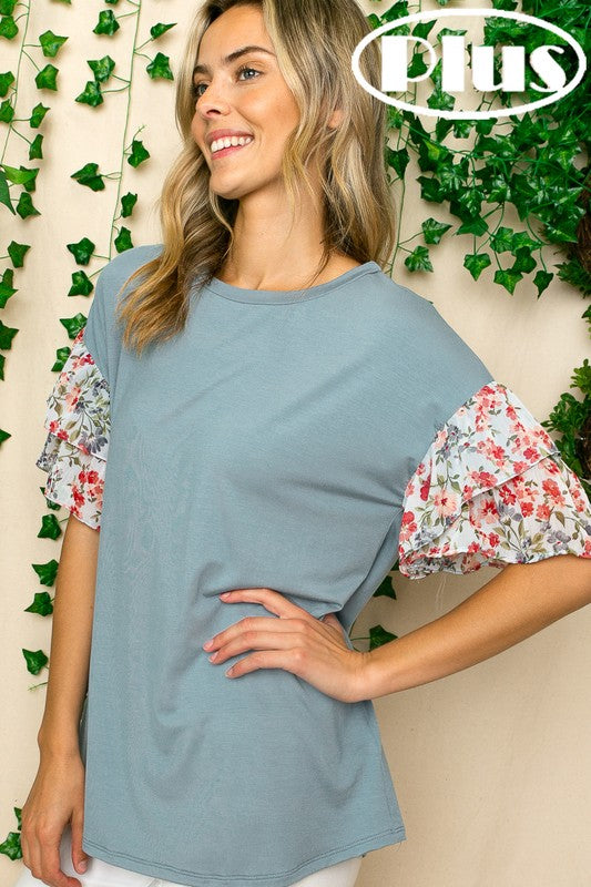 PLUS FLORAL TIERED RUFFLE SLEEVE TOP