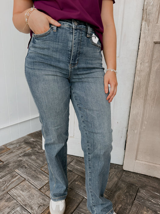 Judy Blue Straight Fit-High Waist